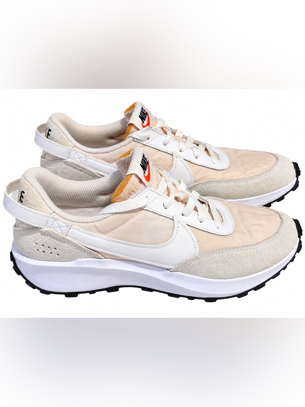 Nike Waffle Debut Sneakers Cream & White // like-new condition // size 7.5